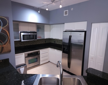 225 Ne 1st Street - Photo Thumbnail 5