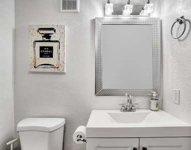 311 Se 3rd Avenue - Photo Thumbnail 19