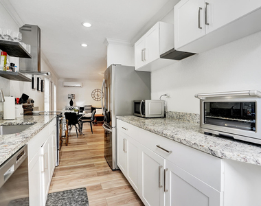 311 Se 3rd Avenue - Photo Thumbnail 14