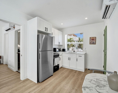 817 Tyler Street - Photo Thumbnail 26