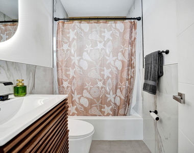 817 Tyler Street - Photo Thumbnail 13