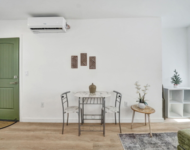 817 Tyler Street - Photo Thumbnail 29