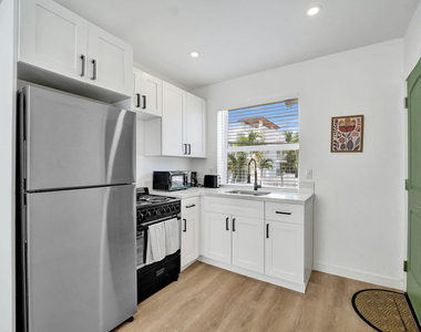817 Tyler Street - Photo Thumbnail 25