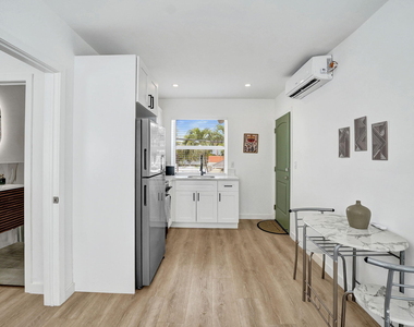 817 Tyler Street - Photo Thumbnail 27