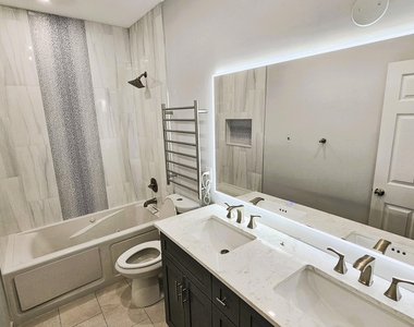213 Talia Circle - Photo Thumbnail 10