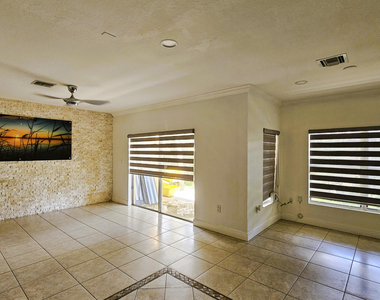 213 Talia Circle - Photo Thumbnail 3