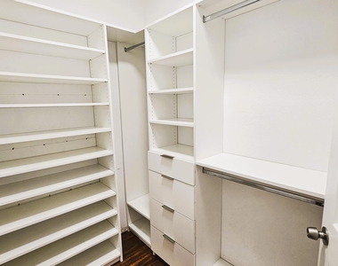 213 Talia Circle - Photo Thumbnail 7