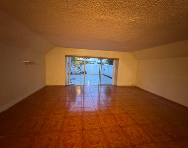 3904 Sw 67th Way - Photo Thumbnail 3