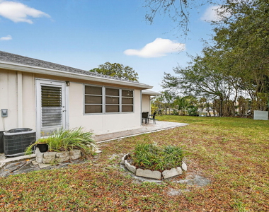 782 Nantucket Circle - Photo Thumbnail 16
