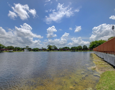 782 Nantucket Circle - Photo Thumbnail 28