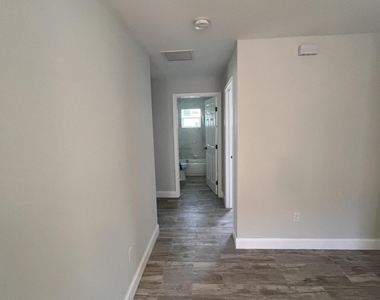 2475 Faith Avenue - Photo Thumbnail 13