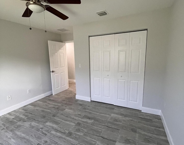 2475 Faith Avenue - Photo Thumbnail 10