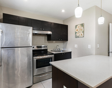 709 Sw 13th Avenue - Photo Thumbnail 19