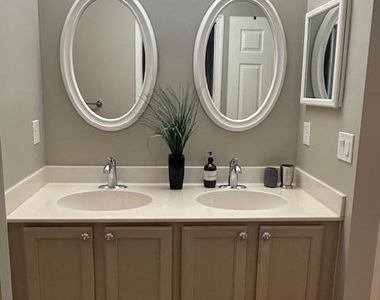 13394 Georgian Court - Photo Thumbnail 12