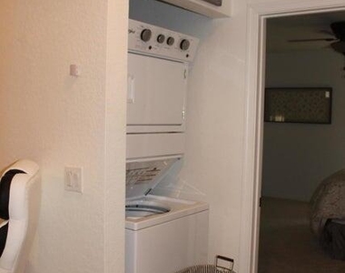 13394 Georgian Court - Photo Thumbnail 15
