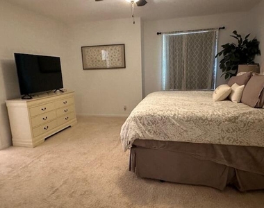 13394 Georgian Court - Photo Thumbnail 21