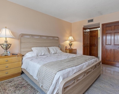 3475 S Ocean Boulevard - Photo Thumbnail 12