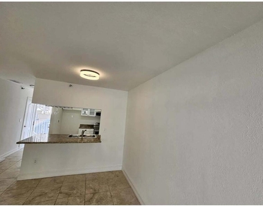 677 Ne 24th Street - Photo Thumbnail 11
