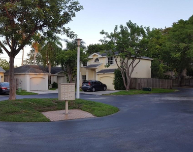 9851 Sw 117th Court - Photo Thumbnail 1