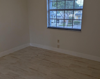 9851 Sw 117th Court - Photo Thumbnail 16