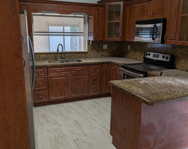 9851 Sw 117th Court - Photo Thumbnail 9