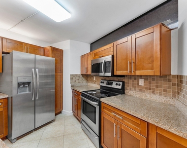 8195 Severn Drive - Photo Thumbnail 4