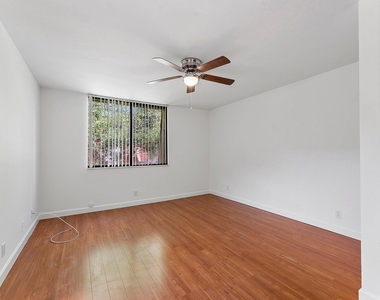 8195 Severn Drive - Photo Thumbnail 10