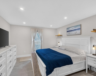 272 Sw Fairchild Avenue - Photo Thumbnail 14