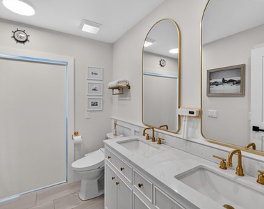 272 Sw Fairchild Avenue - Photo Thumbnail 15