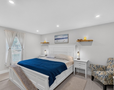 272 Sw Fairchild Avenue - Photo Thumbnail 13