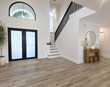 10920 Haydn Drive - Photo Thumbnail 19