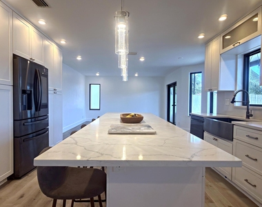 10920 Haydn Drive - Photo Thumbnail 13