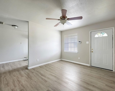 267 Merribrook Trail - Photo Thumbnail 5