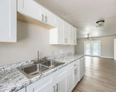 267 Merribrook Trail - Photo Thumbnail 8