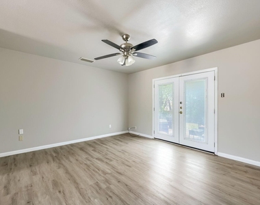267 Merribrook Trail - Photo Thumbnail 2