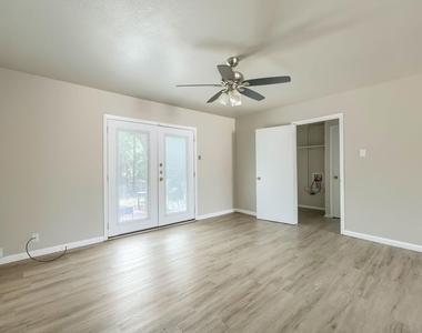 267 Merribrook Trail - Photo Thumbnail 4