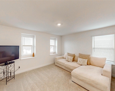 1200 Lancaster Drive - Photo Thumbnail 16