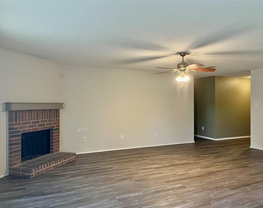 3704 Mariner Street - Photo Thumbnail 2
