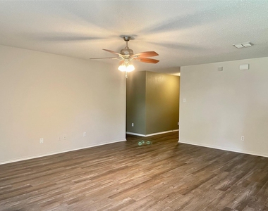 3704 Mariner Street - Photo Thumbnail 5