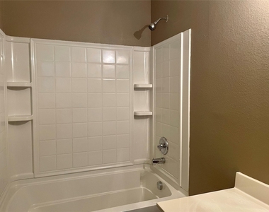 3704 Mariner Street - Photo Thumbnail 12