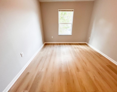 5289 Stacy Street - Photo Thumbnail 10