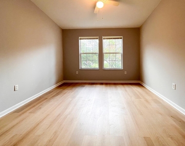 5289 Stacy Street - Photo Thumbnail 5