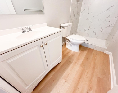 5289 Stacy Street - Photo Thumbnail 4