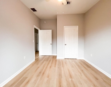 5289 Stacy Street - Photo Thumbnail 6