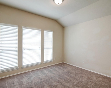 1311 Coleman Drive - Photo Thumbnail 17