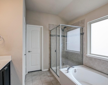1311 Coleman Drive - Photo Thumbnail 16