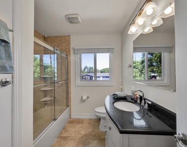 1771 Ne 35th Street - Photo Thumbnail 35