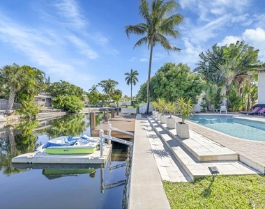 1771 Ne 35th Street - Photo Thumbnail 14