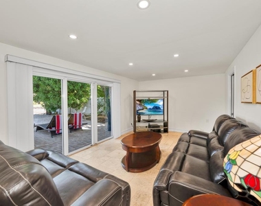 1771 Ne 35th Street - Photo Thumbnail 7