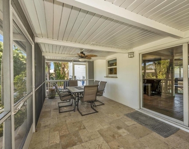 1771 Ne 35th Street - Photo Thumbnail 10